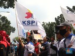 Menaker Izinkan Upah Dipangkas, Buruh Siap Gugat & Ancam Demo
