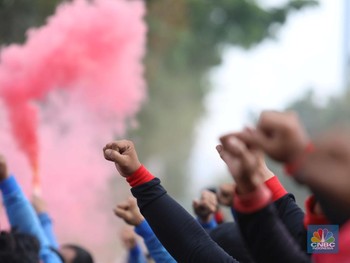 Skenario UMP 2023 Naik Maksimal 10%, Pengusaha Marah!