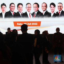Sah! Dewan Komisioner OJK Periode 2022-2027 Resmi Dilantik