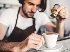Lagi Diet? Ini 6 Cara Minum Kopi untuk Turunkan Berat Badan
