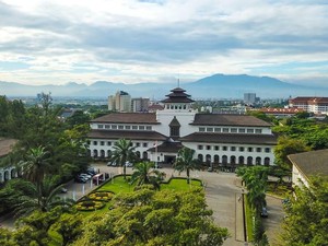 Nasib Para Relawan Usai JQR Dibubarkan Bey Machmudin