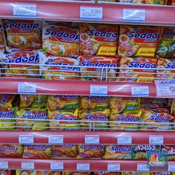 Mi Instan Makin Mahal, Harga 'Beterbangan' di Minimarket