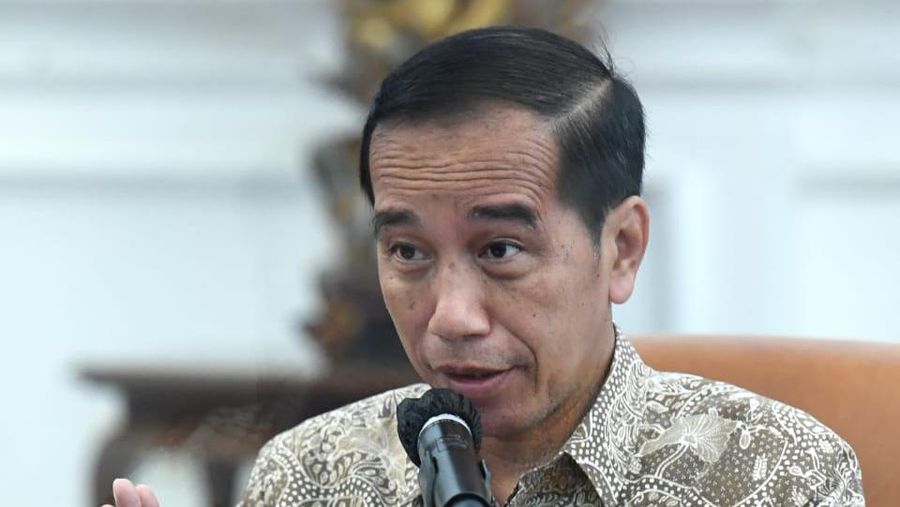 Presiden Joko Widodo mendorong jajarannya untuk mempersiapkan kebutuhan gula nasional dengan baik. Hal itu karena gula merupakan salah satu kebutuhan masyarakat yang berpengaruh pada terjadinya inflasi, serta terpengaruh berbagai disrupsi dan pengurangan importasi dari negara-negara lain. (Dok: Biro Pers Sekretariat Presiden)