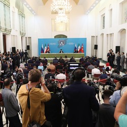 Bukan China, AS Was-Was Rusia Dekati Negara Ini