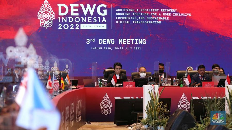 Suasana pertemuan ketiga Kelompok Kerja Ekonomi Digital Group of Twenty atau Digital Economy Working Group (3rd DEWG Meeting) G20 pada 20-23 Juli 2022 di Hotel Meruorah Komodo, Labuan Bajo, Manggarai Barat, Nusa Tenggara Timur (NTT), Rabu (20/7/2022). (CNBC Indonesia/Andrean Kristianto)