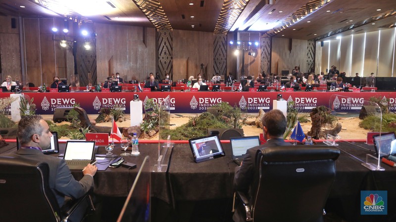 Suasana pertemuan ketiga Kelompok Kerja Ekonomi Digital Group of Twenty atau Digital Economy Working Group (3rd DEWG Meeting) G20 pada 20-23 Juli 2022 di Hotel Meruorah Komodo, Labuan Bajo, Manggarai Barat, Nusa Tenggara Timur (NTT), Rabu (20/7/2022). (CNBC Indonesia/Andrean Kristianto)