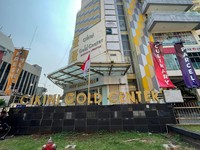 Jelang Lebaran, Ramai Warga RI Serbu Toko Emas