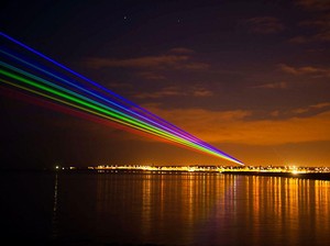 Fakta atau Mitos Laser Bisa Tunda Hujan?