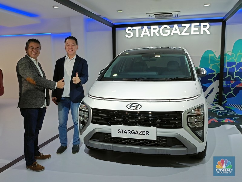 Hyundai resmi memperkenalkan Stargazer sebagai MPV terbarunya di Hyundai Driving Experience di SCBD Sudirman, Jumat (22/7/22). (CNBC Indonesia/Ferry Sandi) Hyundai resmi memperkenalkan Stargazer sebagai MPV terbarunya di Hyundai Driving Experience di SCBD Sudirman, Jumat (22/7/22). (CNBC Indonesia/Ferry Sandi)