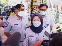 Jasa Raharja Beri Santunan Korban Kecelakaan Di Karawang