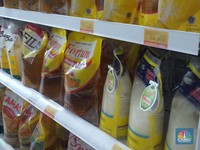 Gak Gaib Lagi! Harga Minyak Goreng pun Beneran Turun Nih