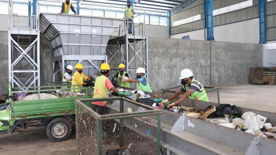 Presiden Joko Widodo meresmikan Penataan Kawasan Waterfront Marina dan Sistem Pengelolaan Sampah Warloka yang dipusatkan di Waterfront Marina, Kamis (21/7/2022). (Dok: PUPR)