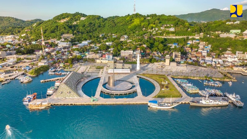 Presiden Joko Widodo meresmikan Penataan Kawasan Waterfront Marina dan Sistem Pengelolaan Sampah Warloka yang dipusatkan di Waterfront Marina, Kamis (21/7/2022). (Dok: PUPR) Presiden Joko Widodo meresmikan Penataan Kawasan Waterfront Marina dan Sistem Pengelolaan Sampah Warloka yang dipusatkan di Waterfront Marina, Kamis (21/7/2022). (Dok: PUPR)