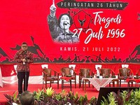 Blak-blakan Sekjen PDIP: Inflasi Tinggi Memukul Wong Cilik