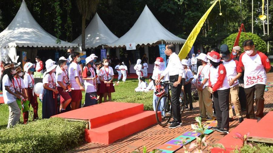 Presiden Joko Widodo menghadiri acara peringatan Hari Anak Nasional yang digelar di Kebun Raya Bogor, Jawa Barat, pada Sabtu, 23 Juli 2022. (Rusman - Biro Pers Sekretariat Presiden)