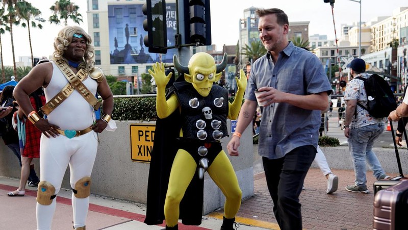 Performers cosplay as characters from the Netflix animated series Farzar to promote the show, outside Comic-Con International in San Diego, California, U.S., July 22, 2022. REUTERS/Bing Guan