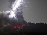Ngeri, Potret Jelas Gunung Sakurajima di Jepang Meletus
