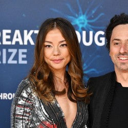 Sergey Brin Tarik Investasi, Elon Musk Berlutut Minta Maaf