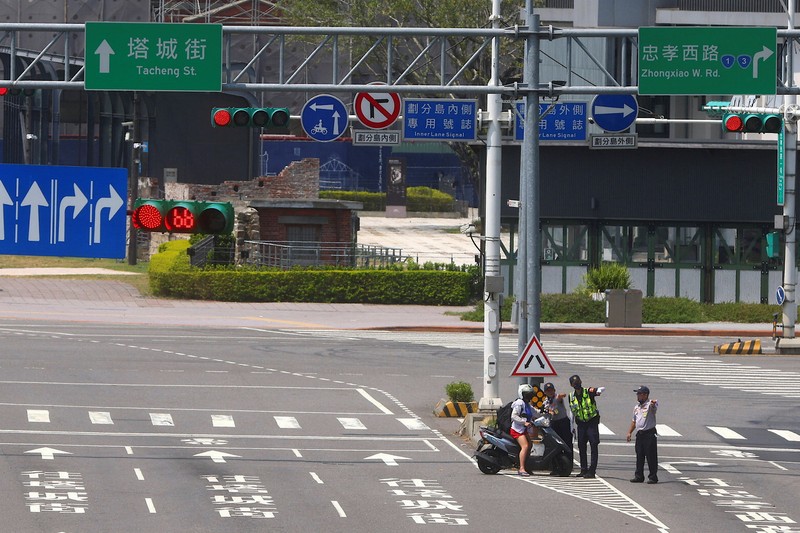 Taiwan menggelar simulasi perang terutama serangan udara sebagai antisipasi menghadapi ancaman China. (AFP via Getty Images/SAM YEH)