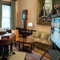 Rajin Zoom Sejak Kena Covid, Ini Perangkat Andalan Joe Biden