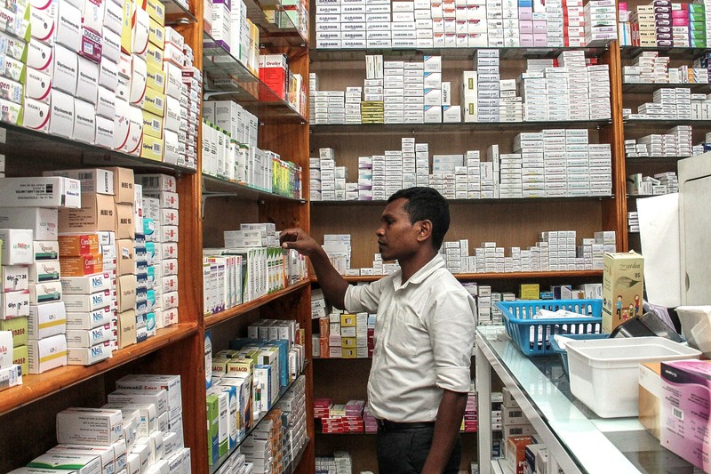 Petugas kesehatan demo karena kekurangan obat-obatan di Kolombo, Sri Lanka (AFP via Getty Images/ISHARA S. KODIKARA)