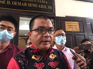 Almas Gugat Rp 500 Miliar, Denny Indrayana Melawan Balik