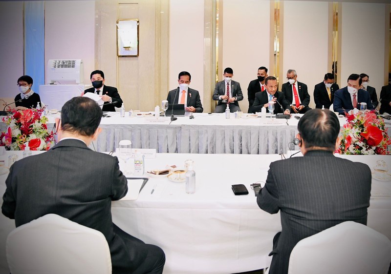 Presiden Joko Widodo bertemu dengan sejumlah CEO perusahaan Jepang di Imperial Hotel, Tokyo, Jepang, pada Rabu, 27 Juli 2022. (Dok: Biro Pers Sekretariat Presiden)