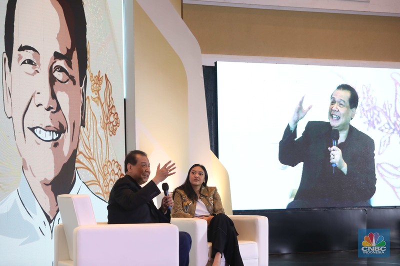 Chairman CT Corp Chairul Tanjung di acara Tanda Syukur 60th si Anak Singkong. Acara itu digelar dalam rangkaian program Tanda Syukur memperingati ulang tahun ke-60 Chairul Tanjung. (CNBC Indonesia/Muhammad Sabki)