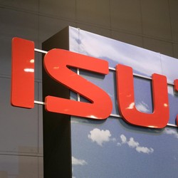 Menangkap Peluang Manisnya Sektor Logistik