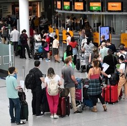 300 Ribu Penumpang di Bandara Jerman Terlantar, Ada Apa?