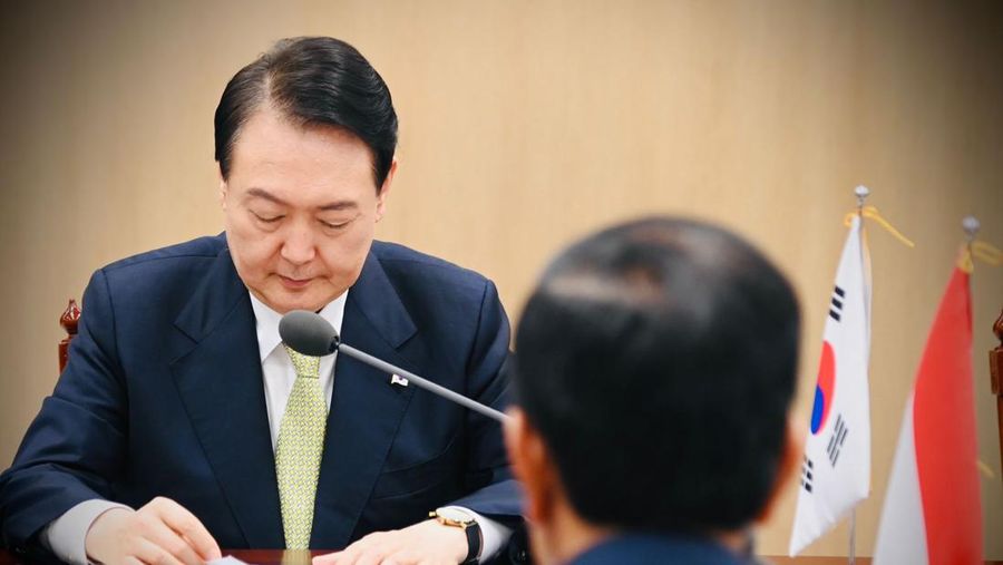 Presiden Joko Widodo melakukan pertemuan dengan Presiden Korea Selatan Yoon Suk-yeol di Kantor Kepresidenan Yongsan, Seoul, Kamis sore, 28 Juli 2022. Presiden Jokowi tiba dan disambut langsung oleh Presiden Yoon. (Dok: Biro Pers Sekretariat Presiden)