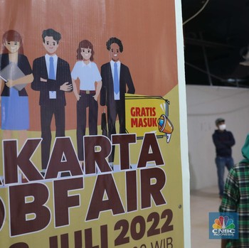 Ramai! Penampakan Para Pemburu Kerja di Bursa Kerja Blok M