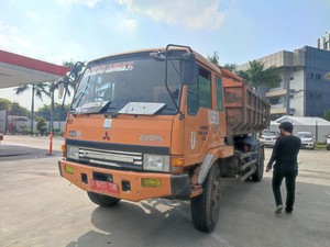 DLH soal Pintu Truk Sampah Nyaris Copot di Jaksel: Sedang ke Lokasi Perbaikan