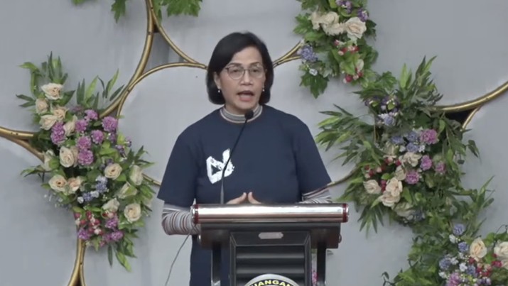 Menteri Keuangan Sri Mulyani di acara Seremoni Dies Natalis VII Politeknik Keuangan Negara STAN Menteri Keuangan Sri Mulyani di acara Seremoni Dies Natalis VII Politeknik Keuangan Negara STAN