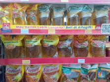 Turun Terus, Murah Mana Harga Migor di Alfamart & Indomaret?