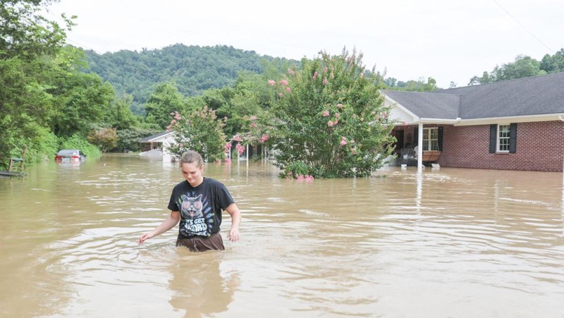 Banjir bandang yang disebabkan oleh hujan lebat melanda Kentucky timur, Amerika Serikat. (via REUTERS/OFFICE OF GOV. ANDY BESHEAR)