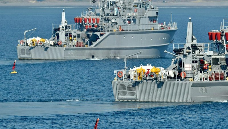 Pasukan militer China menggelar latihan menembak di perairan Taiwan pada Sabtu (30/7) di lepas pulau Pingtan di Provinsi Fujian. (AFP/SAM YEH)