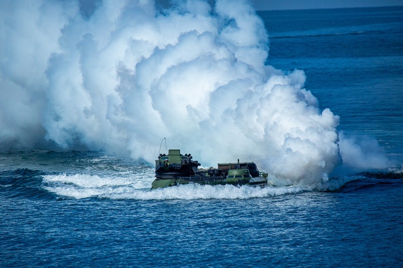 Pasukan militer China menggelar latihan menembak di perairan Taiwan pada Sabtu (30/7) di lepas pulau Pingtan di Provinsi Fujian. (AFP/SAM YEH) Pasukan militer China menggelar latihan menembak di perairan Taiwan pada Sabtu (30/7) di lepas pulau Pingtan di Provinsi Fujian. (AFP/SAM YEH)