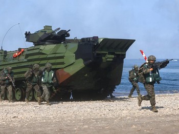 China Mulai Ancang-ancang Serangan, Taiwan Siaga Rudal!