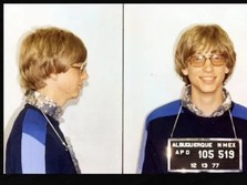 Lagi Viral, Beredar Foto Bill Gates Muda Ditangkap Polisi
