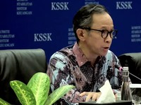 Bos OJK Sebut Kredit Perbankan Tumbuh 10,66% per Juni