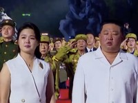 Heboh Istri Kim Jong Un Nangis di Depan Umum, Ini Sebabnya?