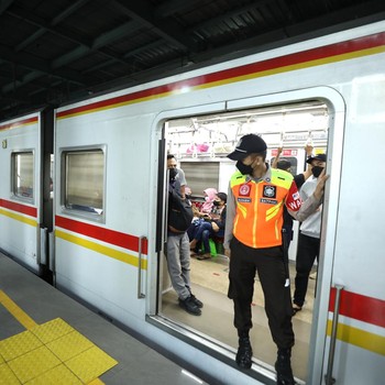 Begini Penampakan Uji Coba KRL di Stasiun BNI