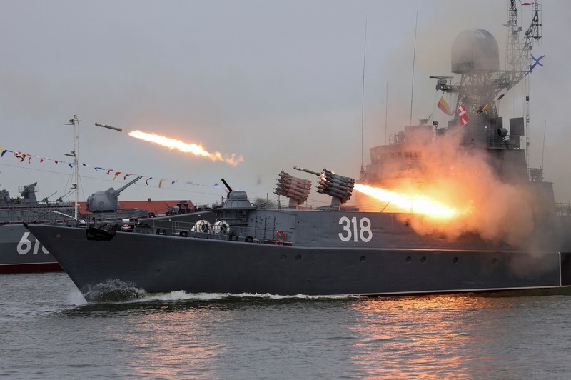 Russian multiple rocket launch systems fire during a parade marking Navy Day in Baltiysk in the Kaliningrad region, Russia July 31, 2022. REUTERS/Vitaly Nevar