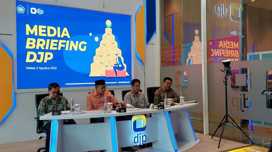 Dirjen pajak suryo utomo dan jajaran (CNBC Indonesia/Cantika Dinda)