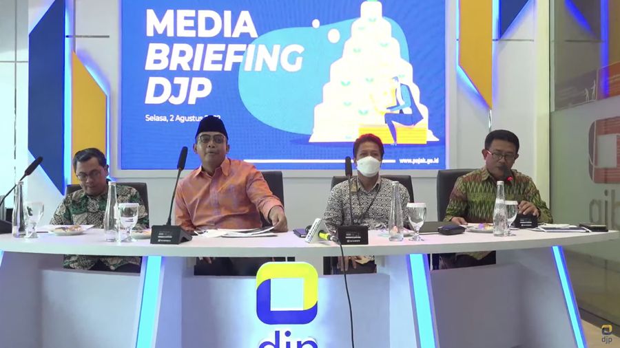 Dirjen pajak suryo utomo dan jajaran (Tangkapan Layar Youtube)