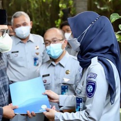 Jasa Raharja Serahkan Santunan Korban Kecelakaan di Boyolali