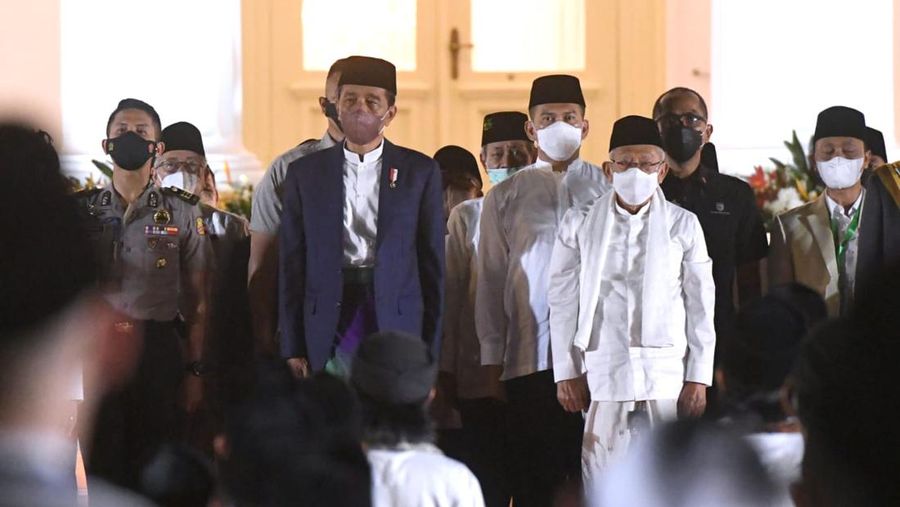 Presiden Joko Widodo bersama dengan Wakil Presiden Ma'ruf Amin menghadiri acara zikir dan doa kebangsaan di halaman Istana Merdeka Jakarta, pada Senin, 1 Agustus 2022. Acara ini juga digelar untuk mengawali rangkaian Peringatan Hari Ulang Tahun ke-77 Kemerdekaan Republik Indonesia. (Foto: Lukas - Biro Pers Sekretariat Presiden)