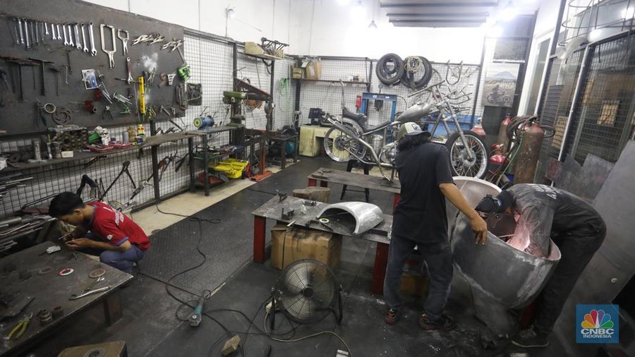 Motor Vespa Diubah Jadi Vespa Listrik (CNBC Indonesia/Andrean Kristianto)