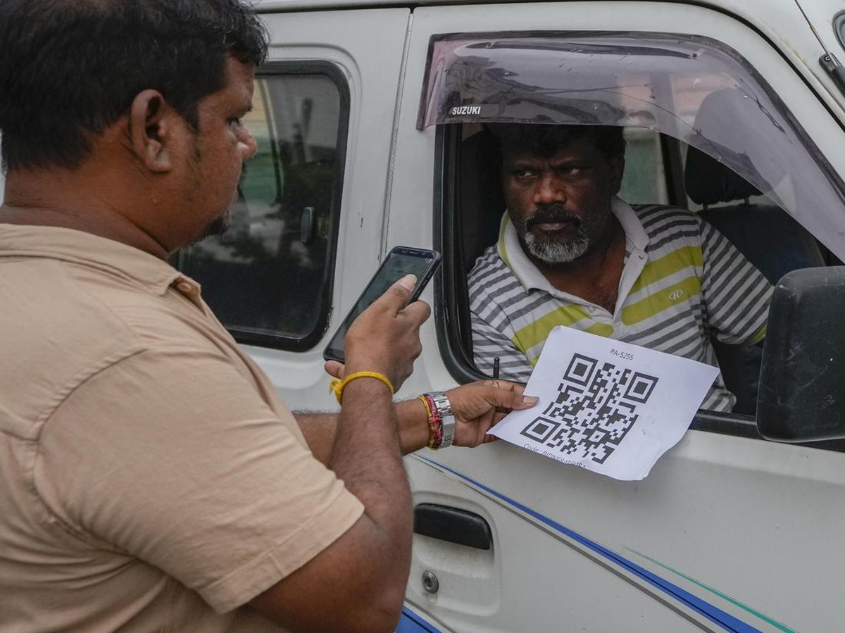 Waspada QR Code Palsu: Kenali Bahaya dan Cara Melindungi Akun Anda